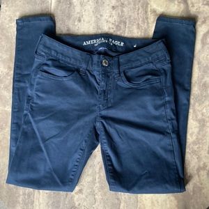 AE Low Rise Jeggings Pants 2 Short